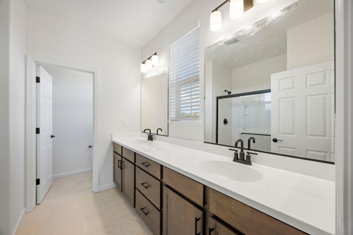 Detail Gallery Image 26 of 32 For 3767 Castro Valley Blvd, Castro Valley,  CA 94546 - 3 Beds | 2/1 Baths