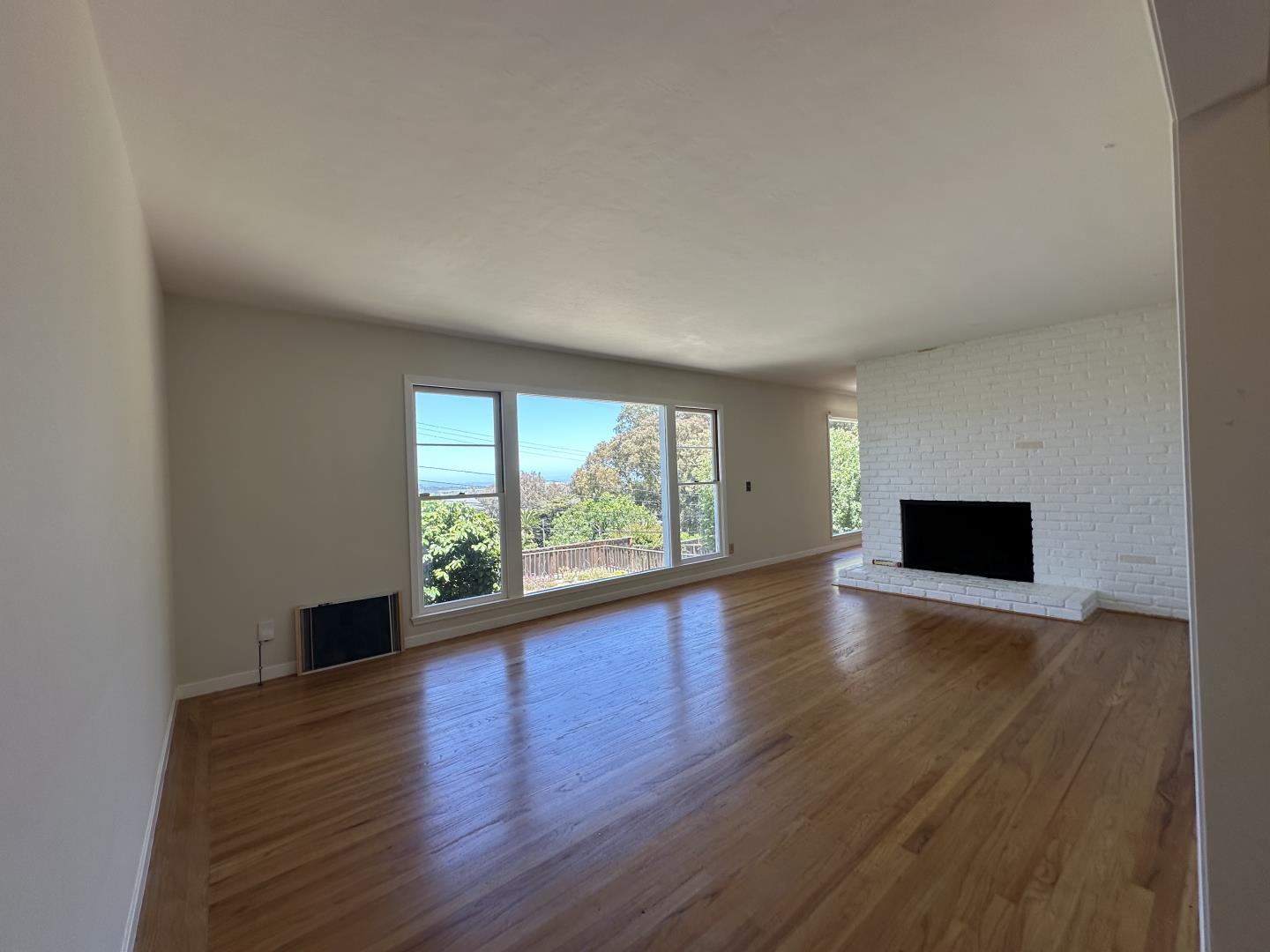 Detail Gallery Image 16 of 40 For 346 Rolling Hills Ave, San Mateo,  CA 94403 - 3 Beds | 2 Baths