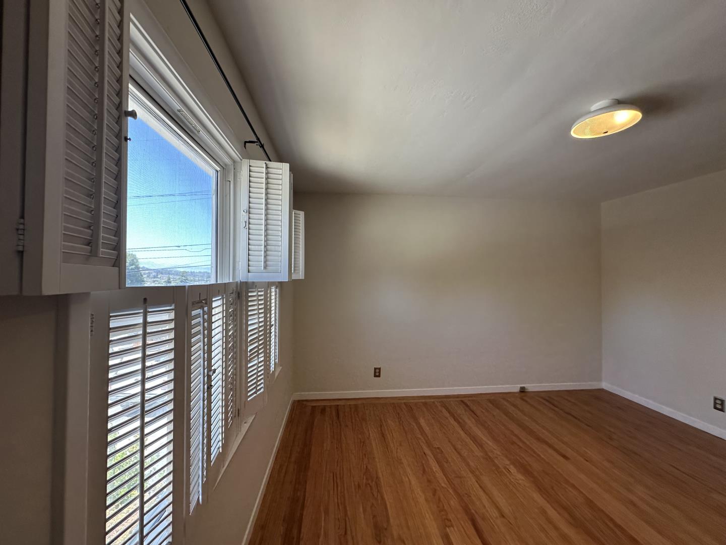 Detail Gallery Image 27 of 40 For 346 Rolling Hills Ave, San Mateo,  CA 94403 - 3 Beds | 2 Baths