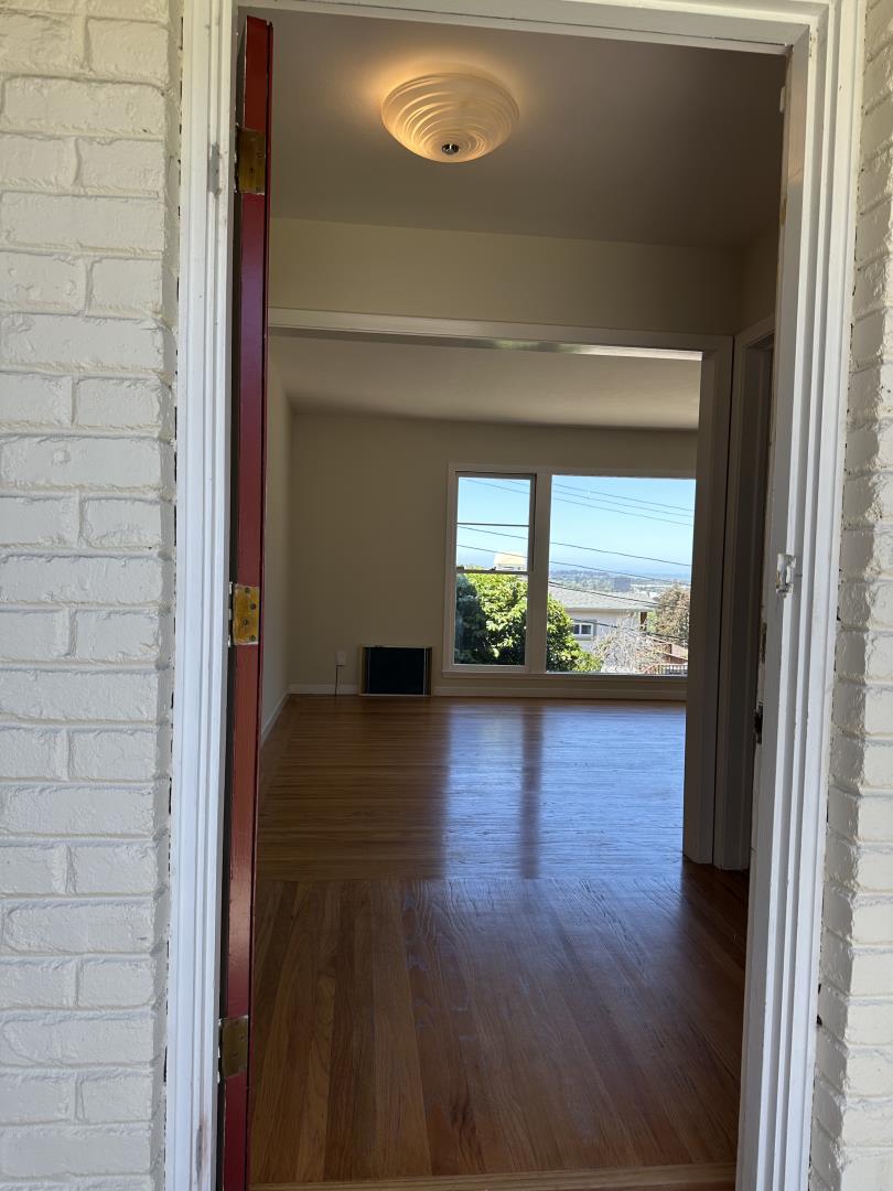 Detail Gallery Image 34 of 40 For 346 Rolling Hills Ave, San Mateo,  CA 94403 - 3 Beds | 2 Baths