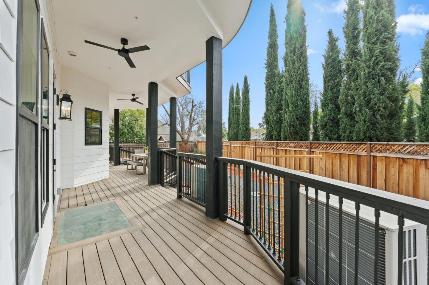 Detail Gallery Image 13 of 84 For 1327 Pine Ave, San Jose,  CA 95125 - 5 Beds | 4/1 Baths
