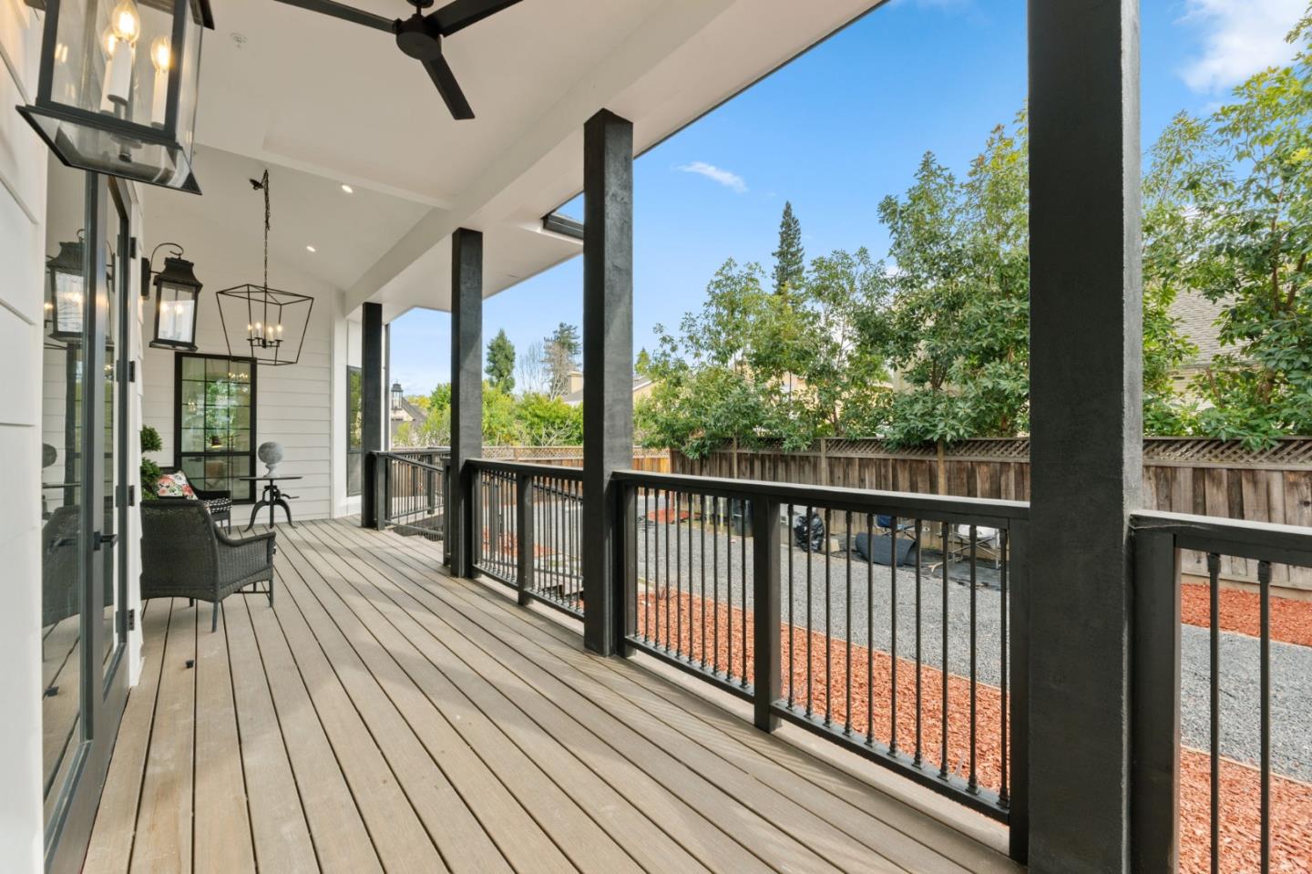 Detail Gallery Image 14 of 84 For 1327 Pine Ave, San Jose,  CA 95125 - 5 Beds | 4/1 Baths