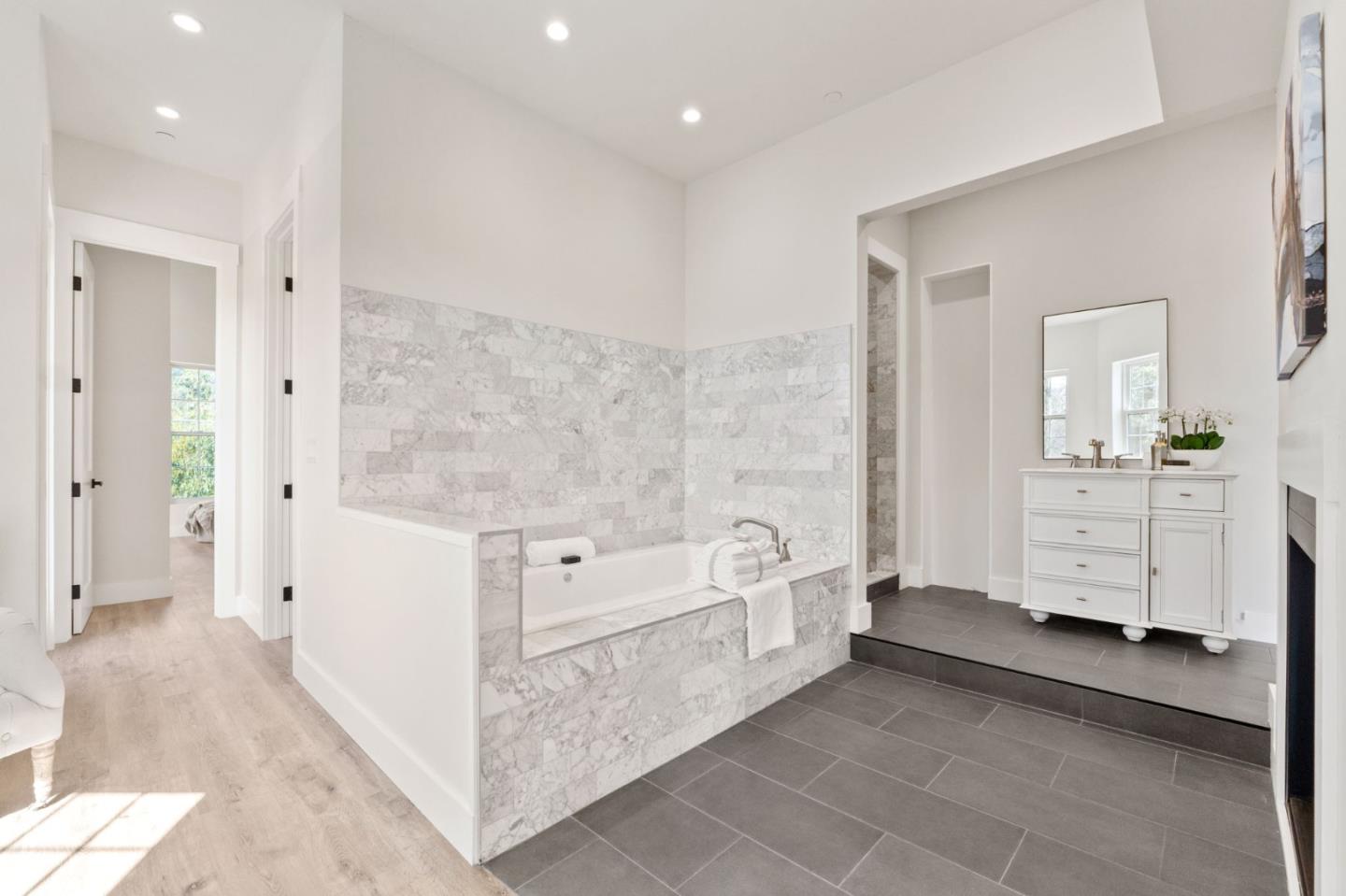 Detail Gallery Image 25 of 84 For 1327 Pine Ave, San Jose,  CA 95125 - 5 Beds | 4/1 Baths
