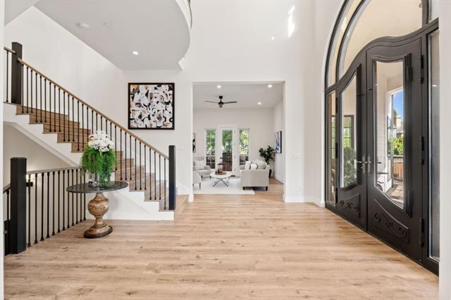 Detail Gallery Image 4 of 84 For 1327 Pine Ave, San Jose,  CA 95125 - 5 Beds | 4/1 Baths