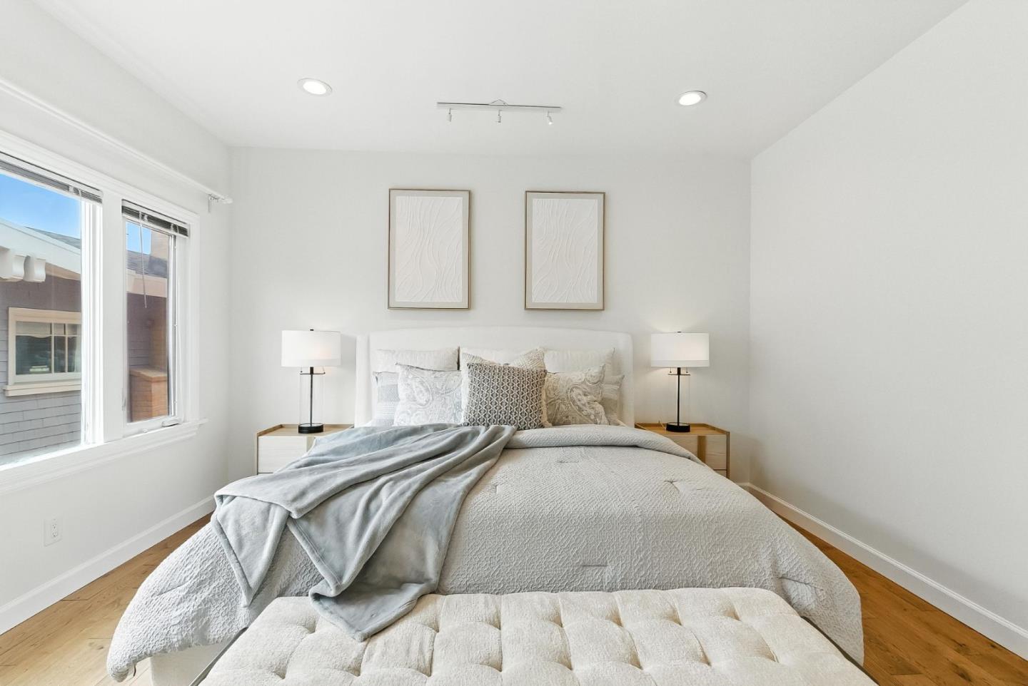 Detail Gallery Image 17 of 65 For 52 Eastwood Dr, San Francisco,  CA 94112 - 6 Beds | 6 Baths