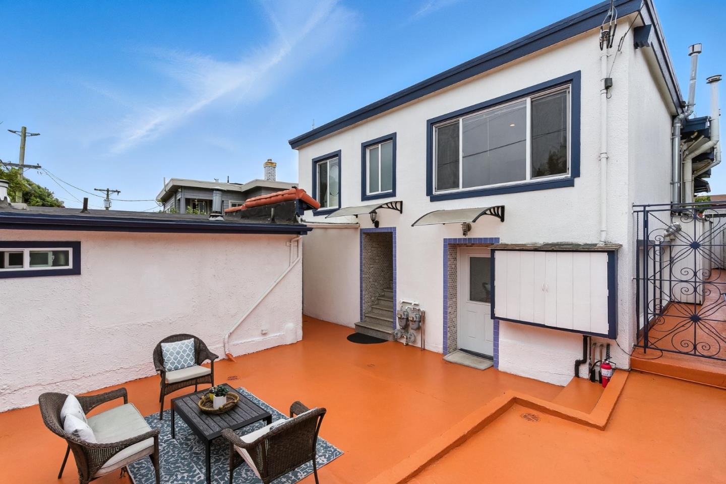 Detail Gallery Image 31 of 65 For 52 Eastwood Dr, San Francisco,  CA 94112 - 6 Beds | 6 Baths