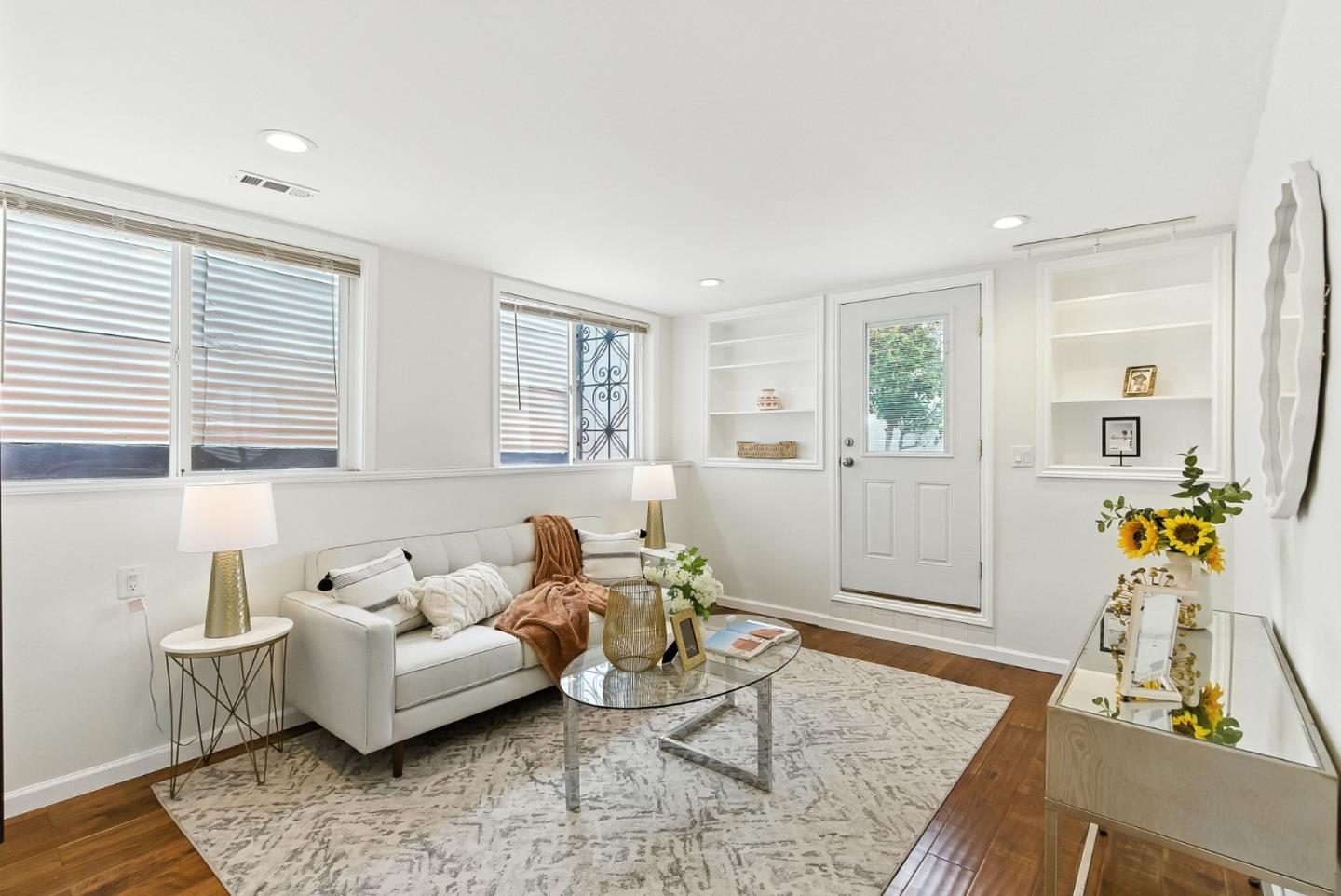 Detail Gallery Image 49 of 65 For 52 Eastwood Dr, San Francisco,  CA 94112 - 6 Beds | 6 Baths