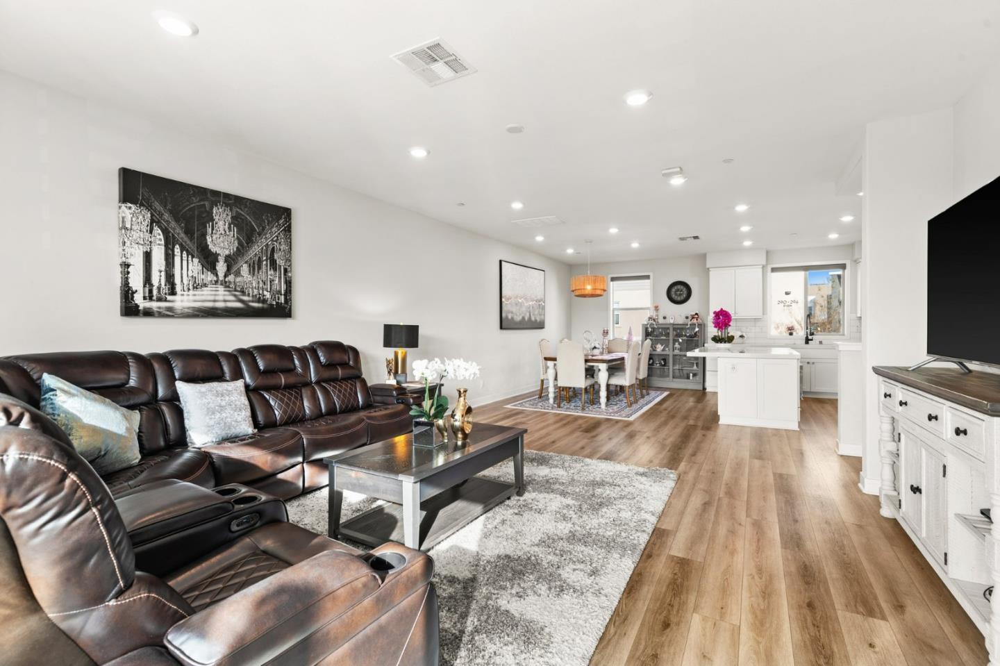 Detail Gallery Image 13 of 45 For 202 Keeper, Irvine,  CA 92618 - 3 Beds | 3/1 Baths
