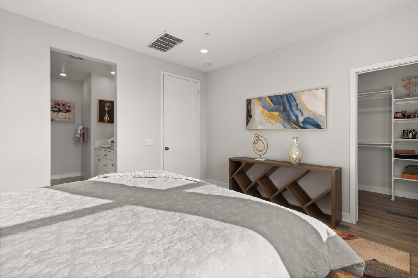 Detail Gallery Image 31 of 45 For 202 Keeper, Irvine,  CA 92618 - 3 Beds | 3/1 Baths
