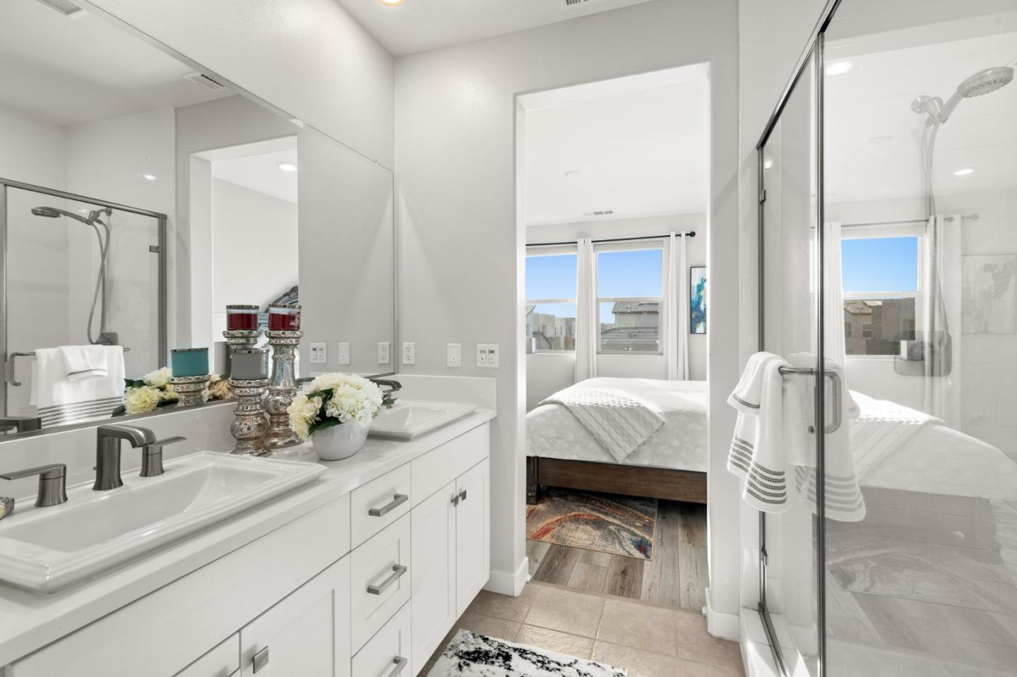 Detail Gallery Image 33 of 45 For 202 Keeper, Irvine,  CA 92618 - 3 Beds | 3/1 Baths