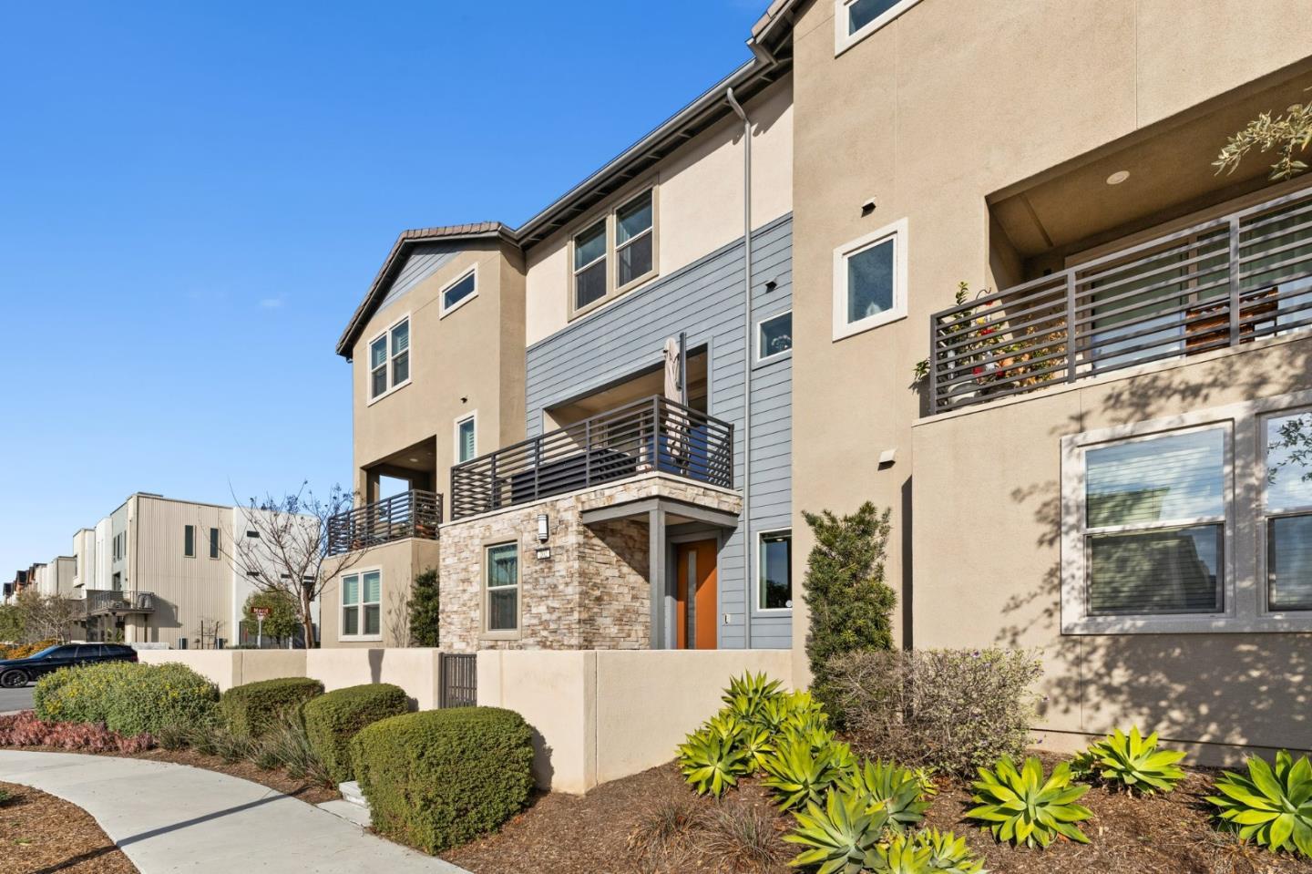 Detail Gallery Image 4 of 45 For 202 Keeper, Irvine,  CA 92618 - 3 Beds | 3/1 Baths