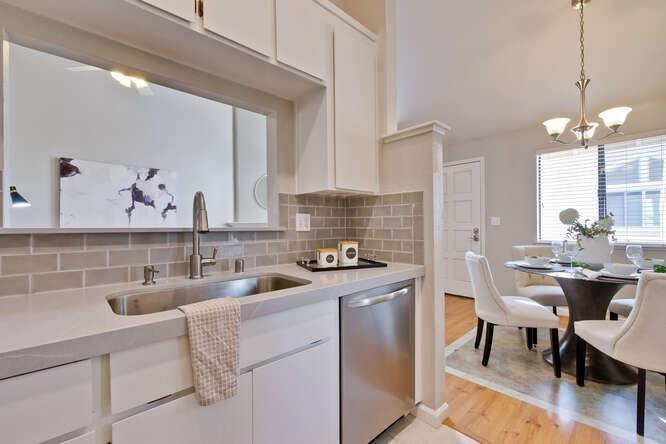 Detail Gallery Image 14 of 26 For 2861 S Bascom Ave #706,  Campbell,  CA 95008 - 2 Beds | 2 Baths
