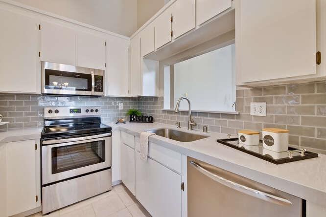 Detail Gallery Image 15 of 26 For 2861 S Bascom Ave #706,  Campbell,  CA 95008 - 2 Beds | 2 Baths