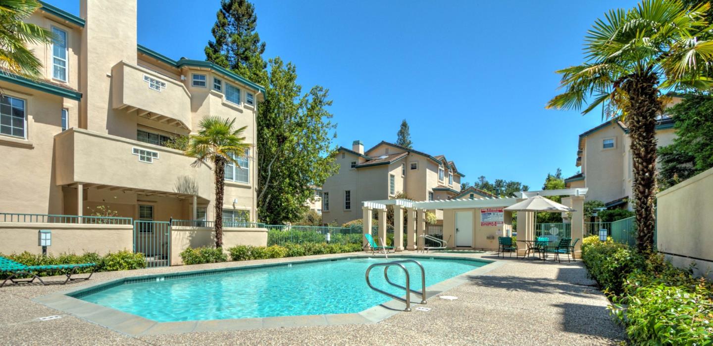 Detail Gallery Image 14 of 14 For 4173 El Camino Real, #49, Palo Alto,  CA 94306 - 3 Beds | 3/1 Baths