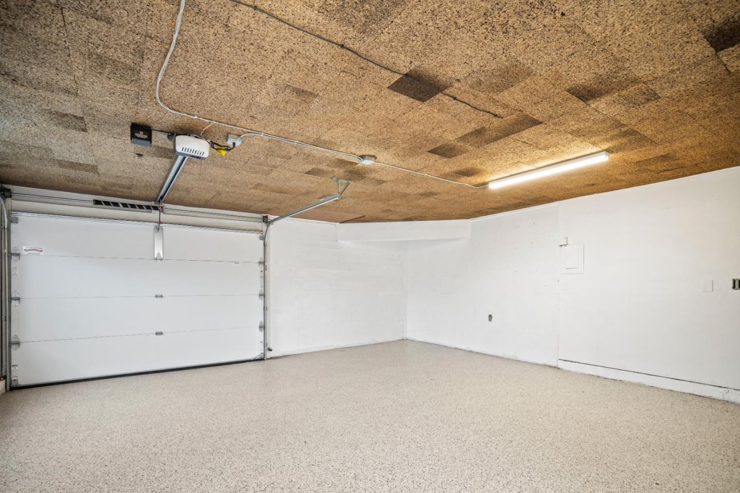Detail Gallery Image 12 of 14 For 1028 West Franklin Street, Monterey,  CA 93940 - 2 Beds | 2 Baths