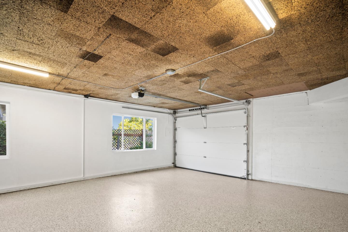 Detail Gallery Image 13 of 14 For 1028 West Franklin Street, Monterey,  CA 93940 - 2 Beds | 2 Baths