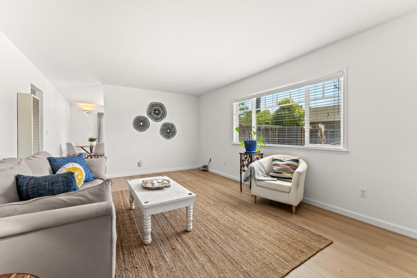 Detail Gallery Image 2 of 37 For 330 Trescony St, Santa Cruz,  CA 95060 - – Beds | – Baths