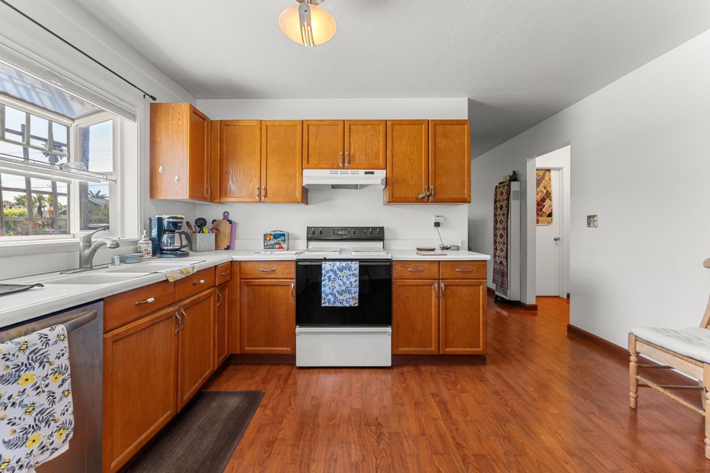 Detail Gallery Image 25 of 37 For 330 Trescony St, Santa Cruz,  CA 95060 - – Beds | – Baths