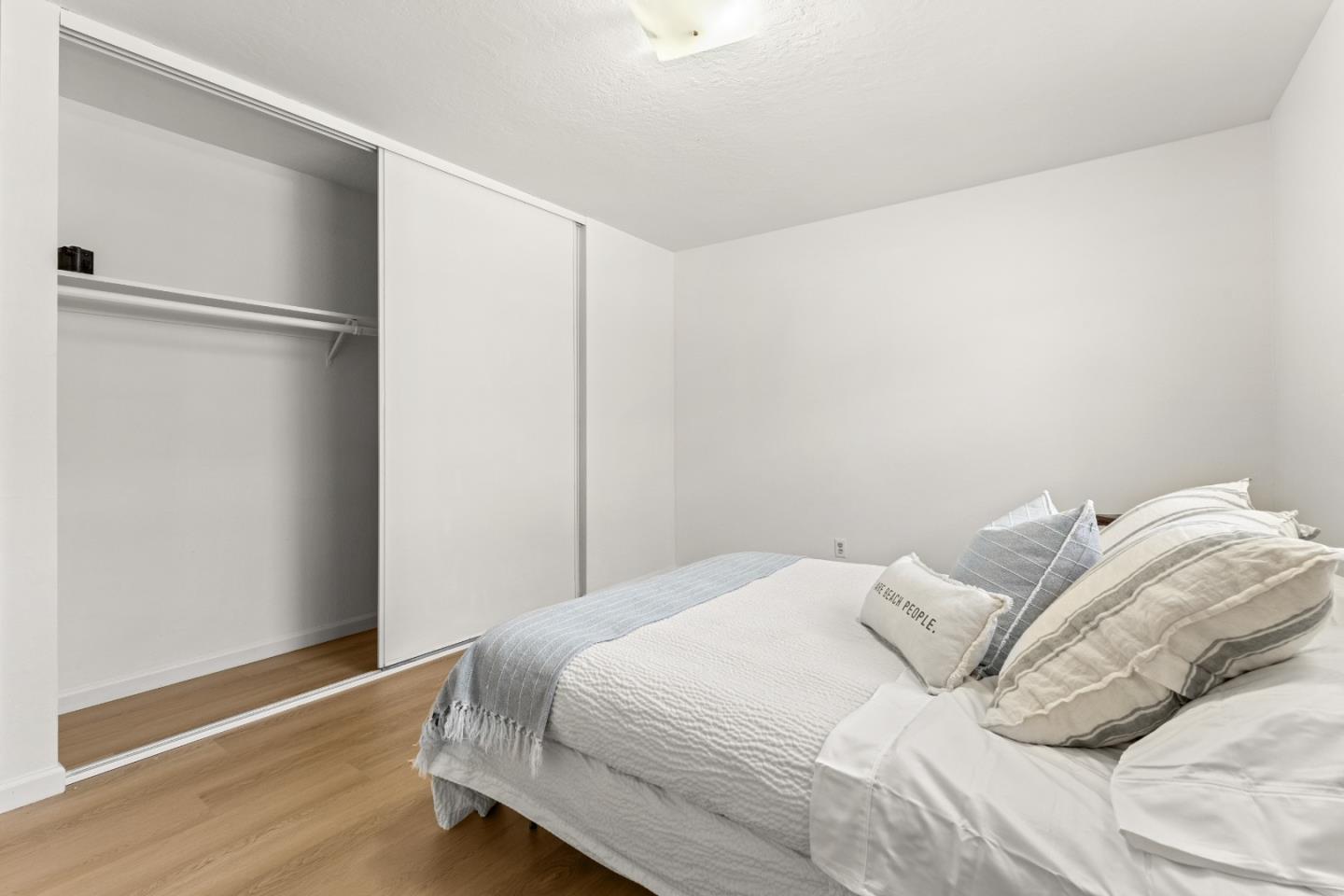 Detail Gallery Image 5 of 37 For 330 Trescony St, Santa Cruz,  CA 95060 - – Beds | – Baths