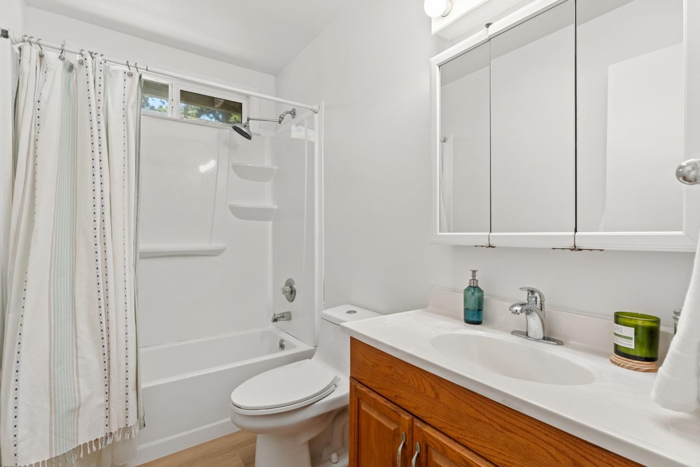 Detail Gallery Image 7 of 37 For 330 Trescony St, Santa Cruz,  CA 95060 - – Beds | – Baths