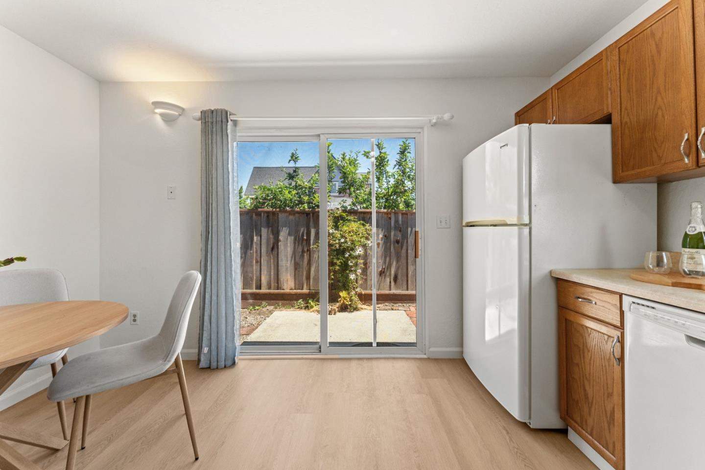 Detail Gallery Image 9 of 37 For 330 Trescony St, Santa Cruz,  CA 95060 - – Beds | – Baths