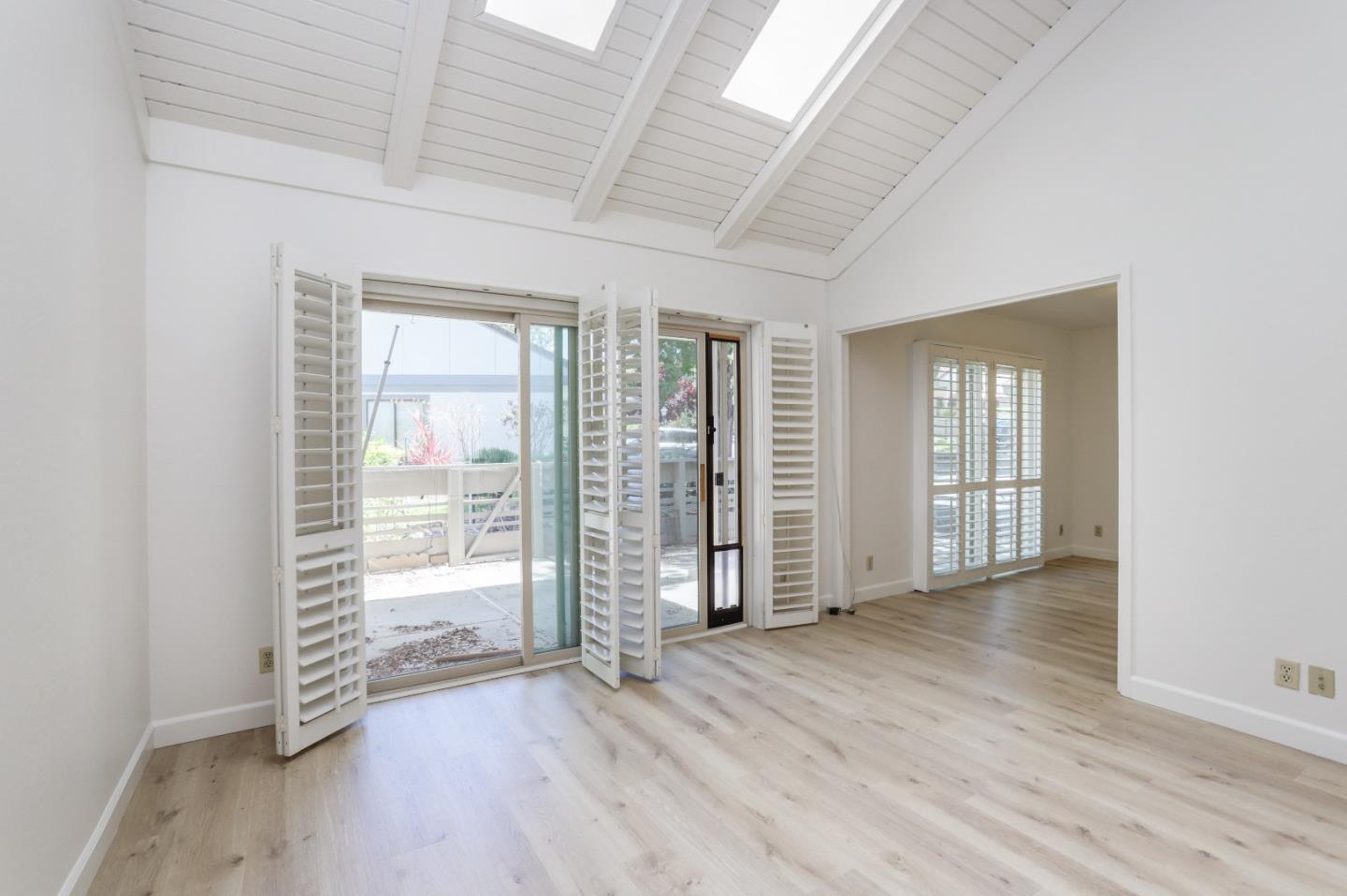 Detail Gallery Image 14 of 30 For 6066 Montgomery Bnd, San Jose,  CA 95135 - 2 Beds | 1 Baths
