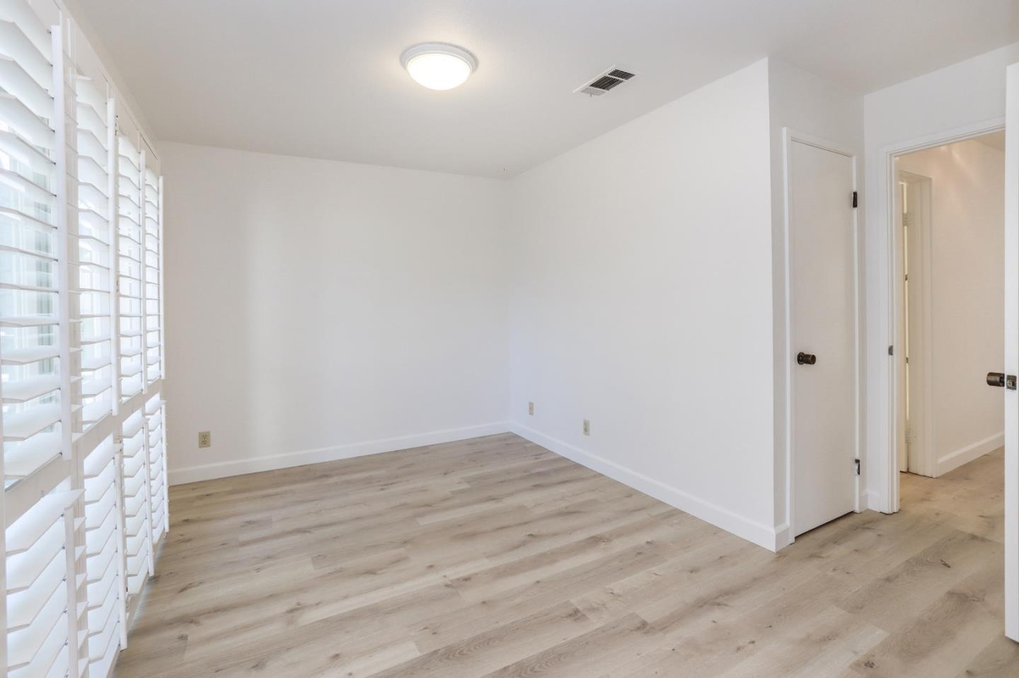 Detail Gallery Image 15 of 30 For 6066 Montgomery Bnd, San Jose,  CA 95135 - 2 Beds | 1 Baths