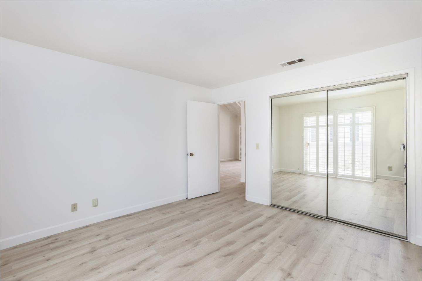 Detail Gallery Image 21 of 30 For 6066 Montgomery Bnd, San Jose,  CA 95135 - 2 Beds | 1 Baths