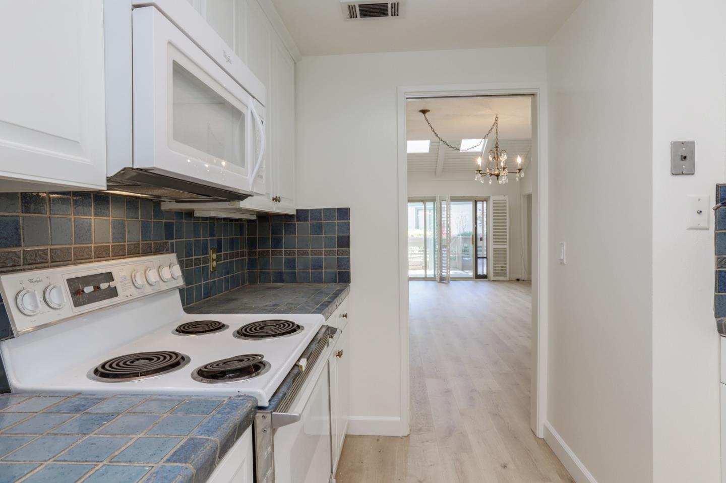 Detail Gallery Image 26 of 30 For 6066 Montgomery Bnd, San Jose,  CA 95135 - 2 Beds | 1 Baths
