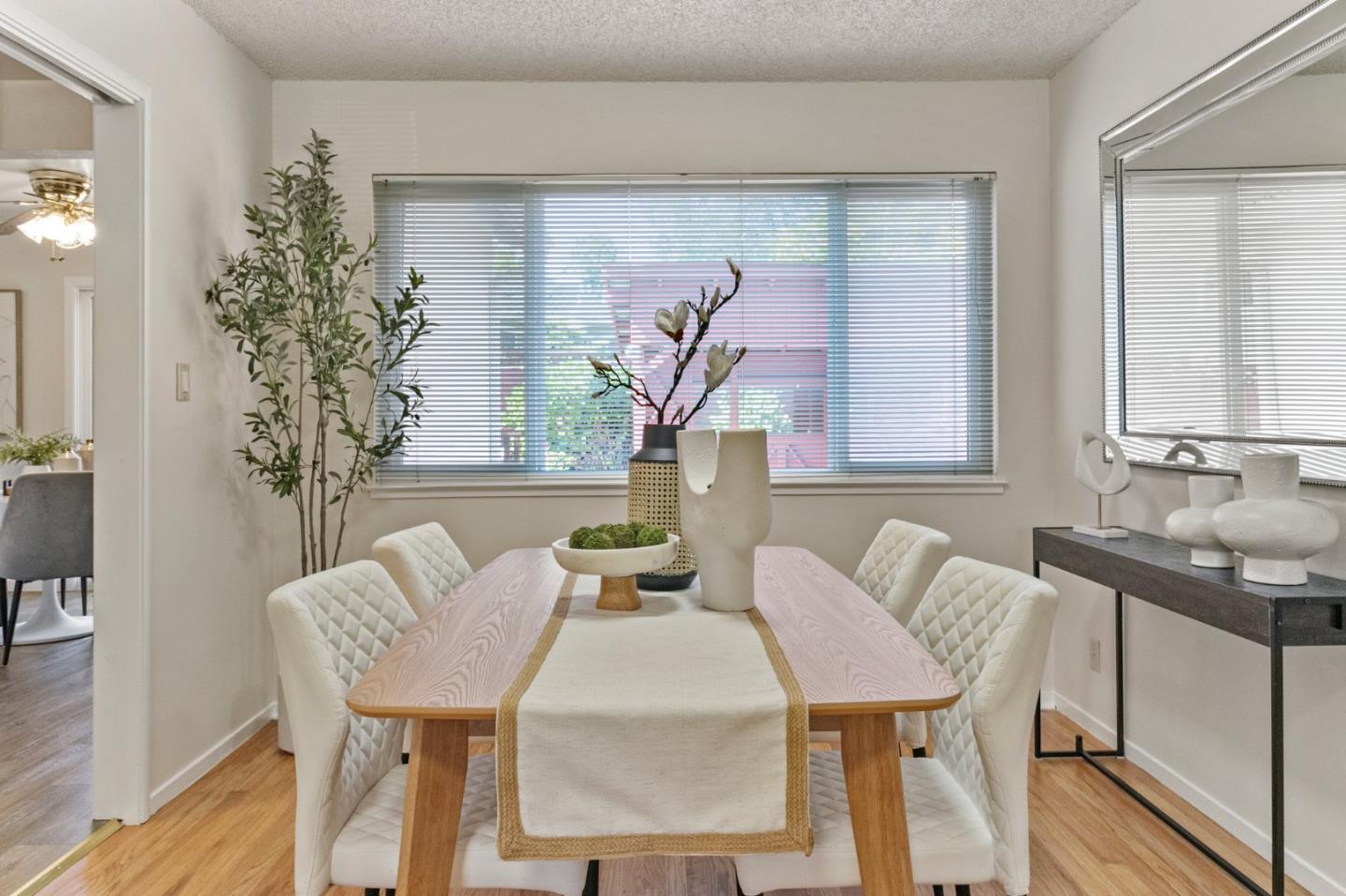 Detail Gallery Image 13 of 61 For 1118 Alameda De Las Pulgas, Redwood City,  CA 94061 - 3 Beds | 2/1 Baths