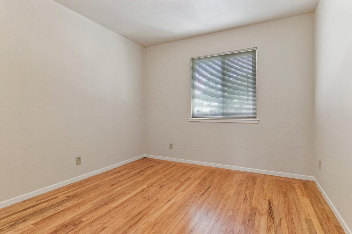 Detail Gallery Image 32 of 61 For 1118 Alameda De Las Pulgas, Redwood City,  CA 94061 - 3 Beds | 2/1 Baths