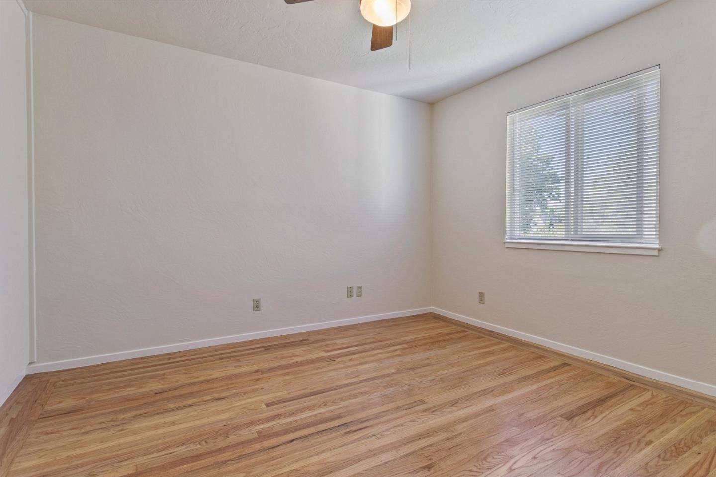 Detail Gallery Image 34 of 61 For 1118 Alameda De Las Pulgas, Redwood City,  CA 94061 - 3 Beds | 2/1 Baths
