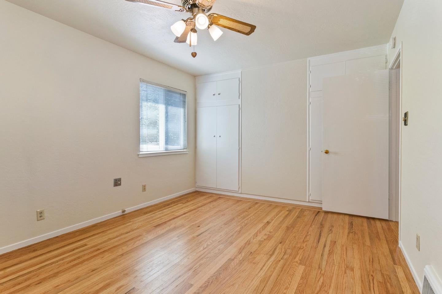 Detail Gallery Image 38 of 61 For 1118 Alameda De Las Pulgas, Redwood City,  CA 94061 - 3 Beds | 2/1 Baths