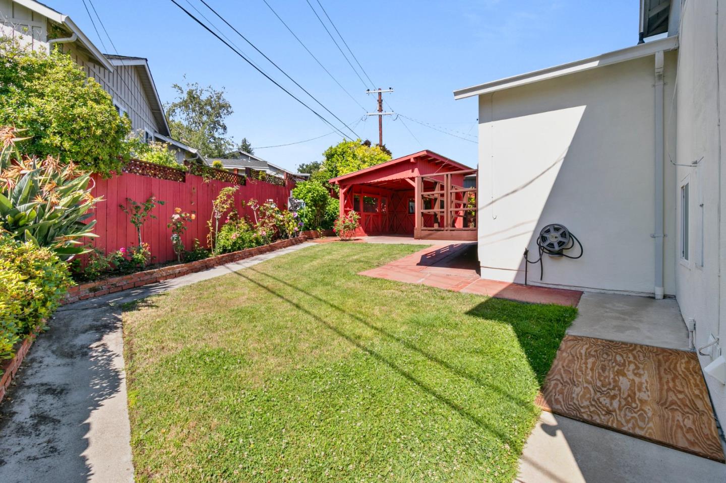 Detail Gallery Image 44 of 61 For 1118 Alameda De Las Pulgas, Redwood City,  CA 94061 - 3 Beds | 2/1 Baths