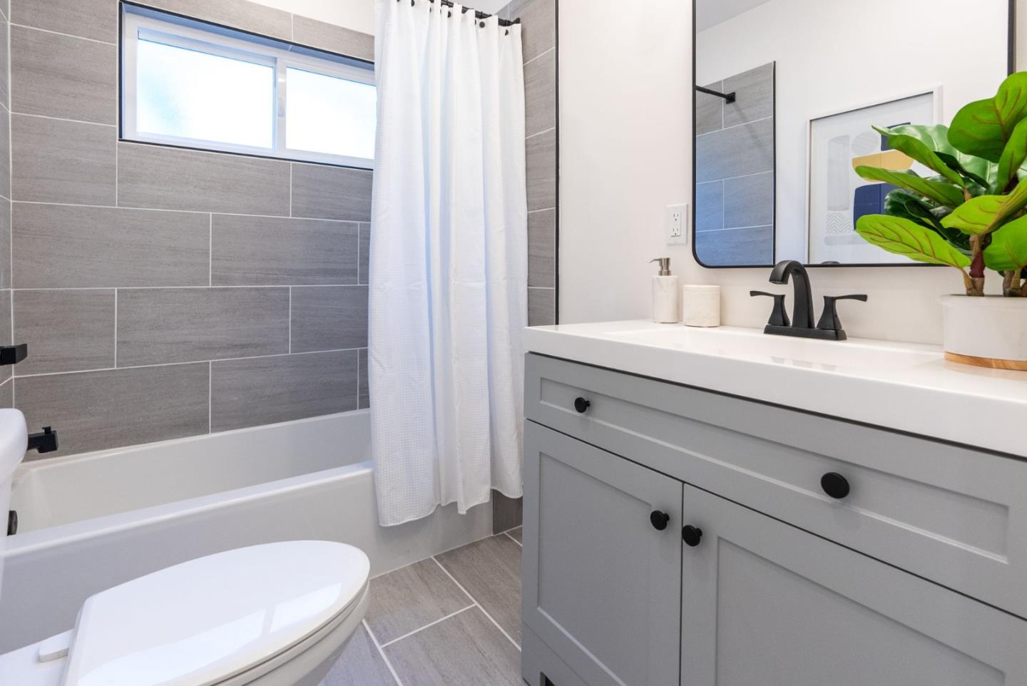 Detail Gallery Image 17 of 30 For 1349 Jefferson Ave, Redwood City,  CA 94062 - 2 Beds | 2 Baths