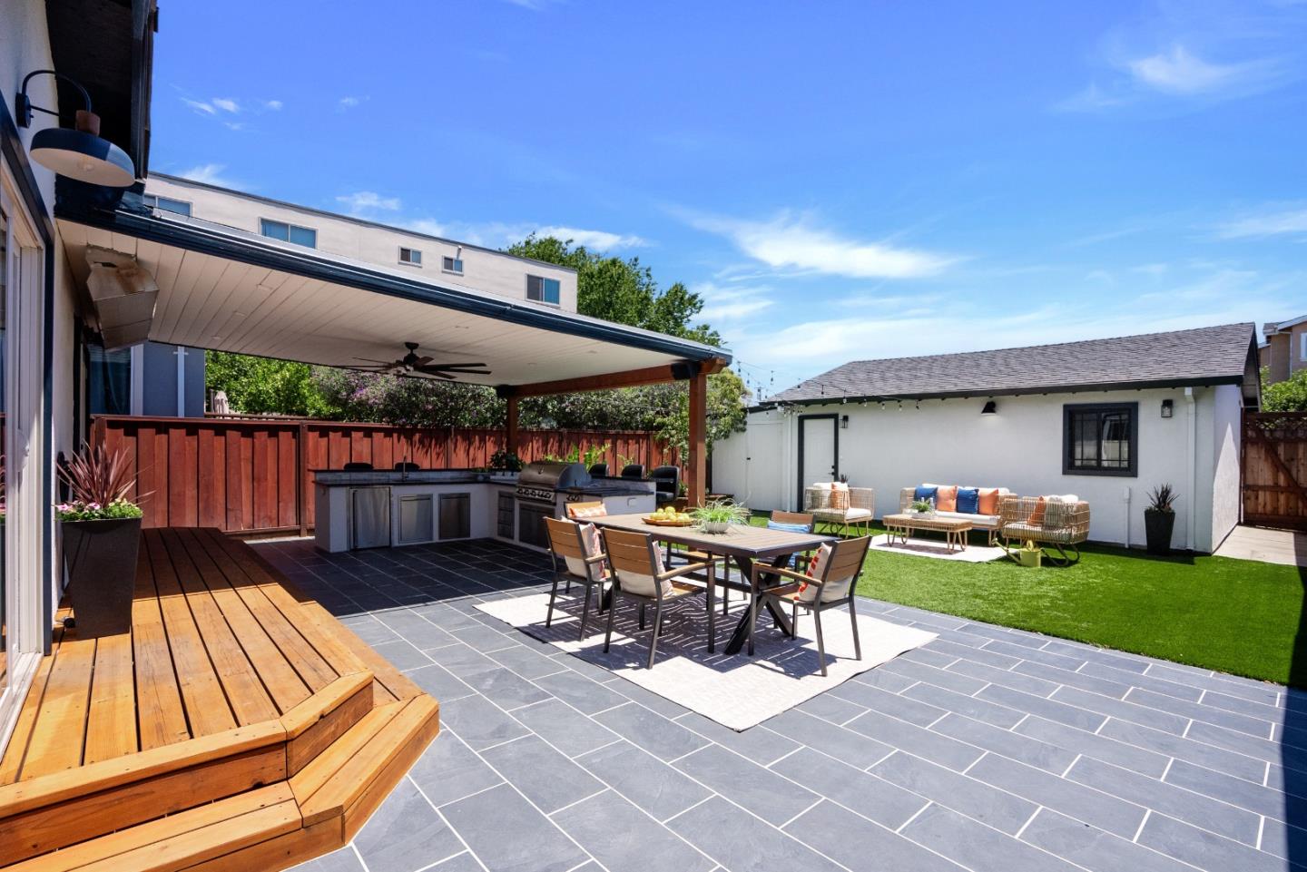 Detail Gallery Image 25 of 30 For 1349 Jefferson Ave, Redwood City,  CA 94062 - 2 Beds | 2 Baths