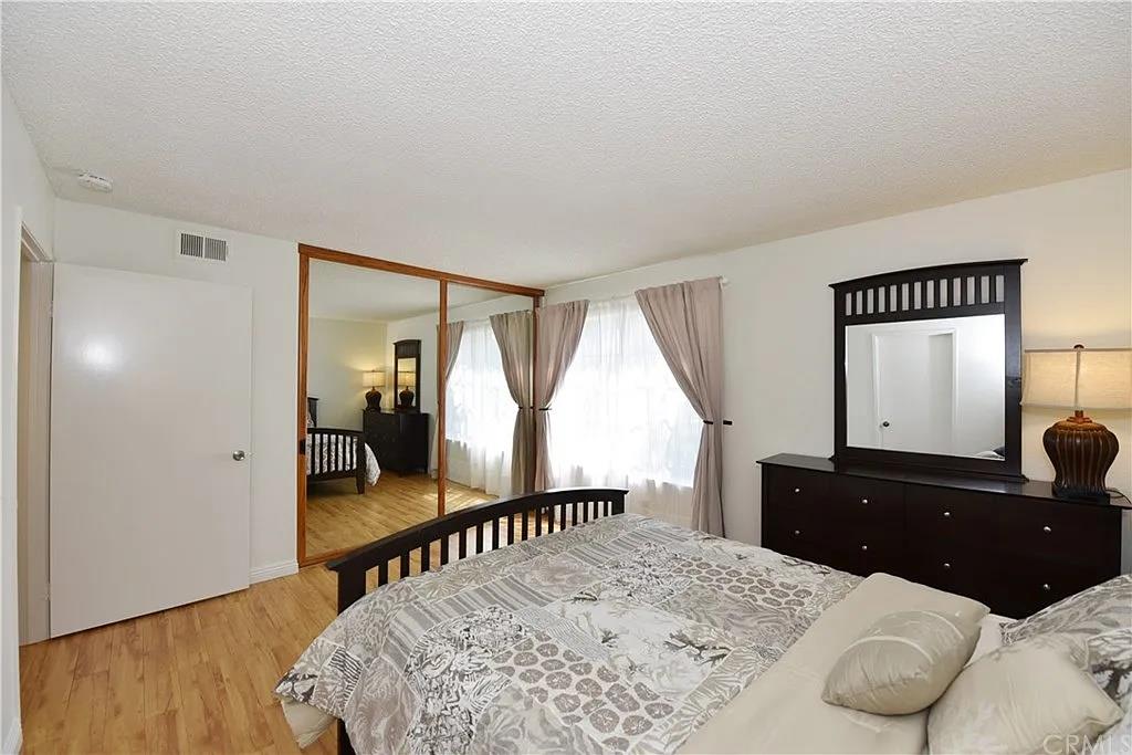 Detail Gallery Image 7 of 14 For 93 Oxford, Irvine,  CA 92612 - 1 Beds | 1 Baths