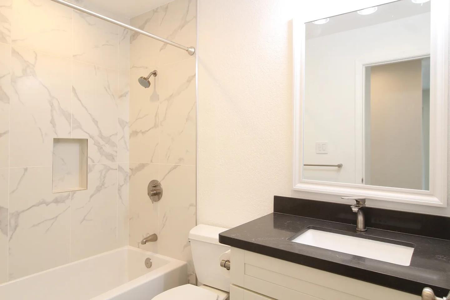 Detail Gallery Image 10 of 11 For 1501 Church St, San Francisco,  CA 94131 - 1 Beds | 1 Baths