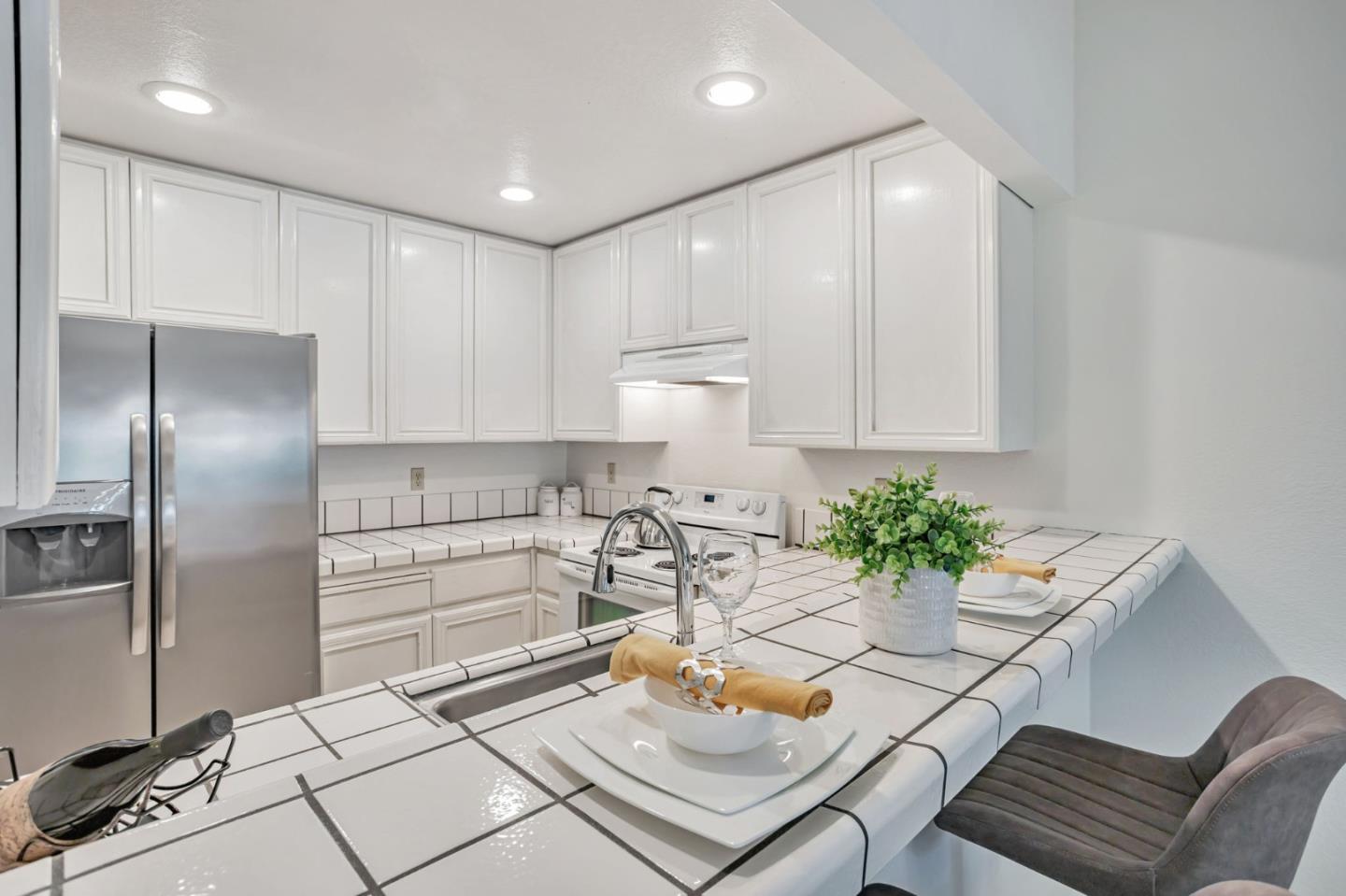 Detail Gallery Image 10 of 31 For 3830 Panda Ln, San Jose,  CA 95117 - 3 Beds | 2 Baths