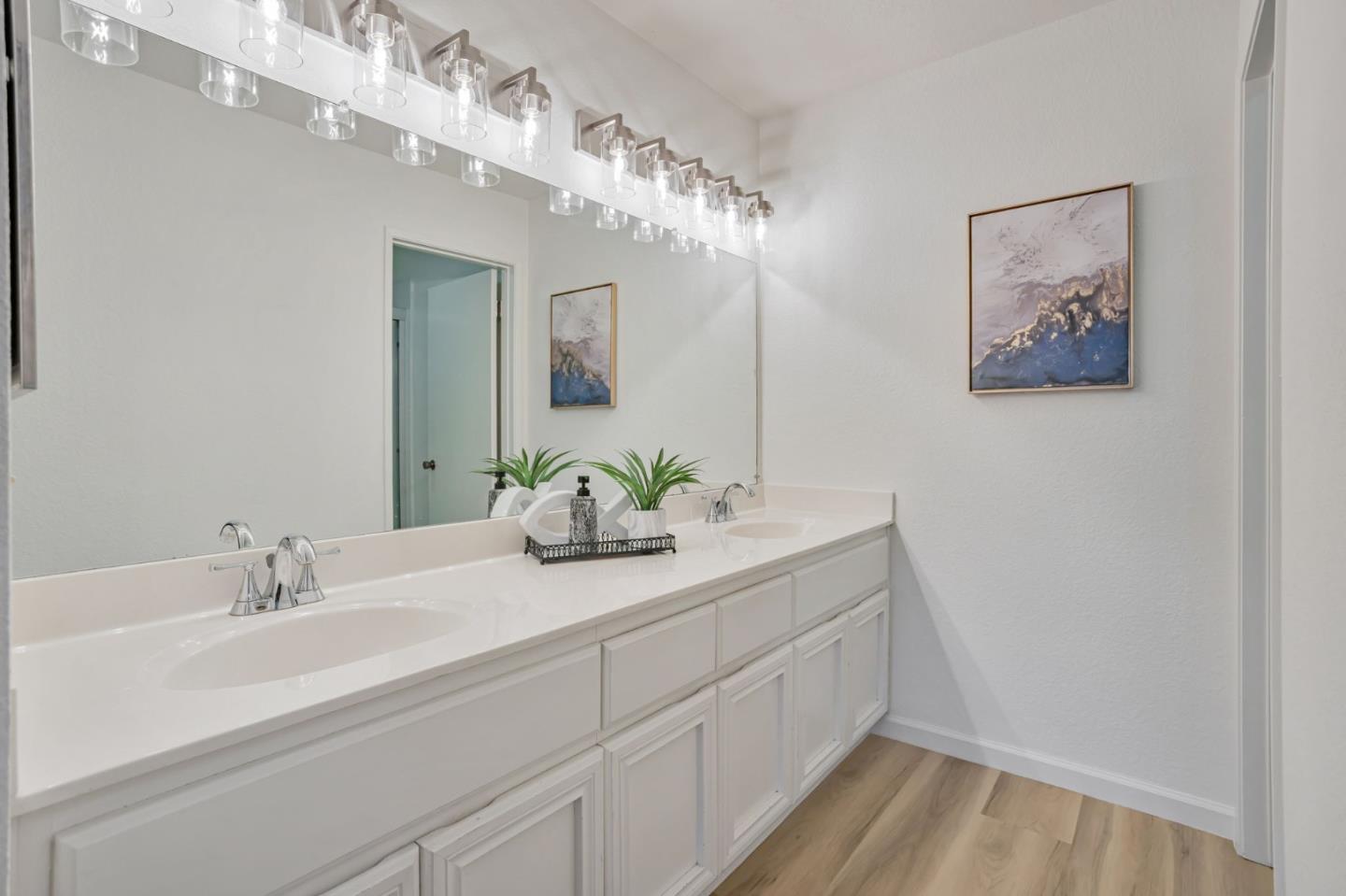 Detail Gallery Image 16 of 31 For 3830 Panda Ln, San Jose,  CA 95117 - 3 Beds | 2 Baths
