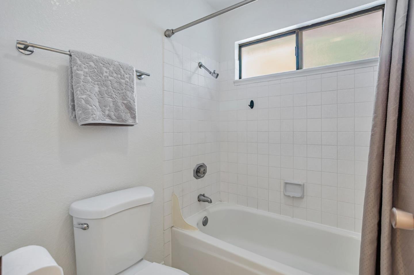 Detail Gallery Image 25 of 31 For 3830 Panda Ln, San Jose,  CA 95117 - 3 Beds | 2 Baths