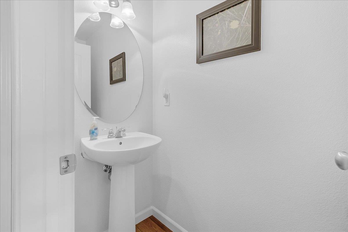Detail Gallery Image 18 of 49 For 1751 Brighton Dr, Hollister,  CA 95023 - 4 Beds | 2/1 Baths