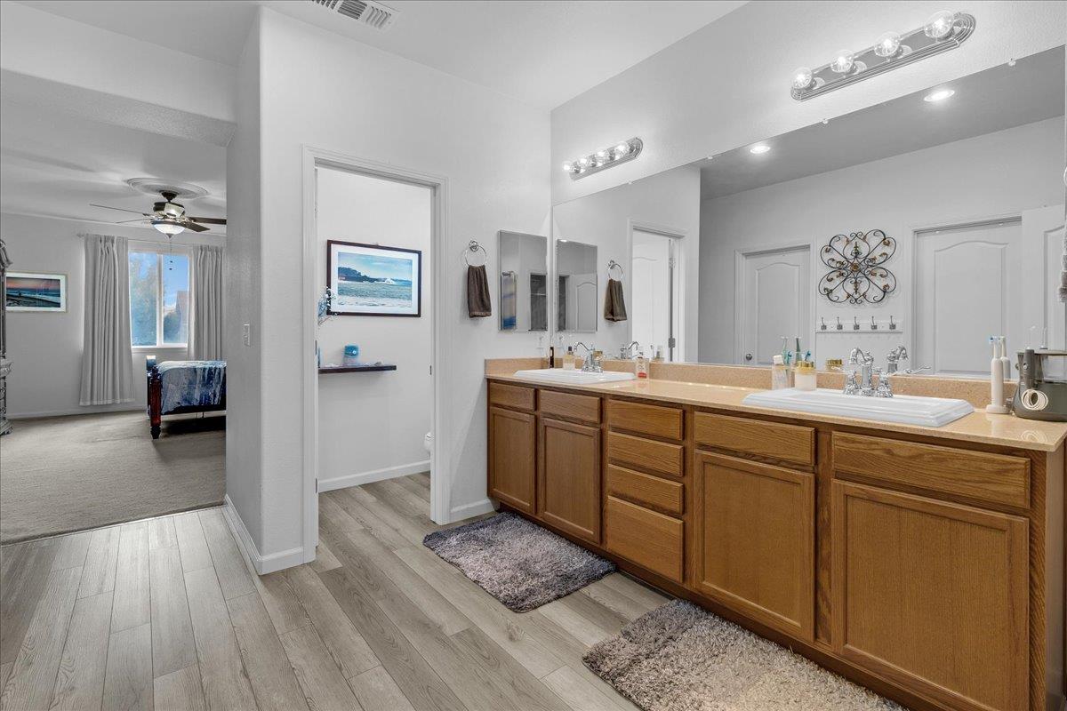 Detail Gallery Image 24 of 49 For 1751 Brighton Dr, Hollister,  CA 95023 - 4 Beds | 2/1 Baths