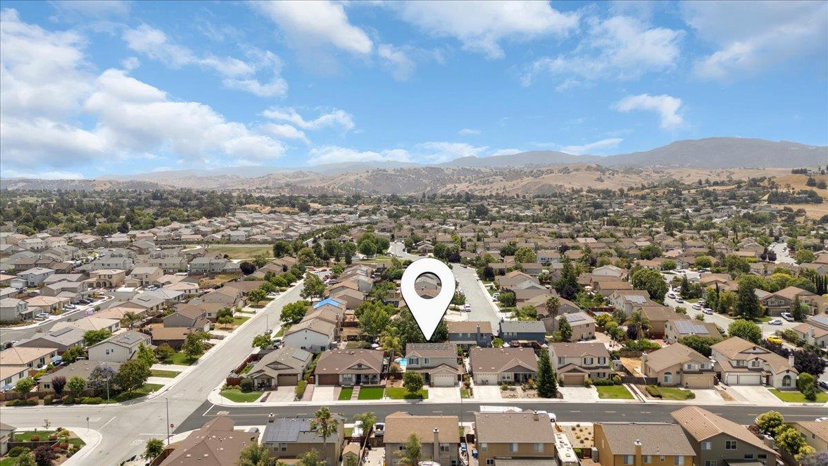 Detail Gallery Image 45 of 49 For 1751 Brighton Dr, Hollister,  CA 95023 - 4 Beds | 2/1 Baths