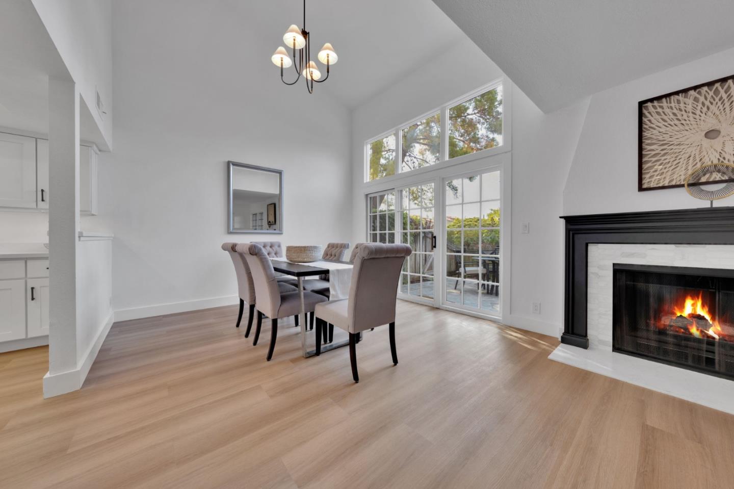 Detail Gallery Image 13 of 83 For 135 Calle Larga, Los Gatos,  CA 95032 - 3 Beds | 3 Baths