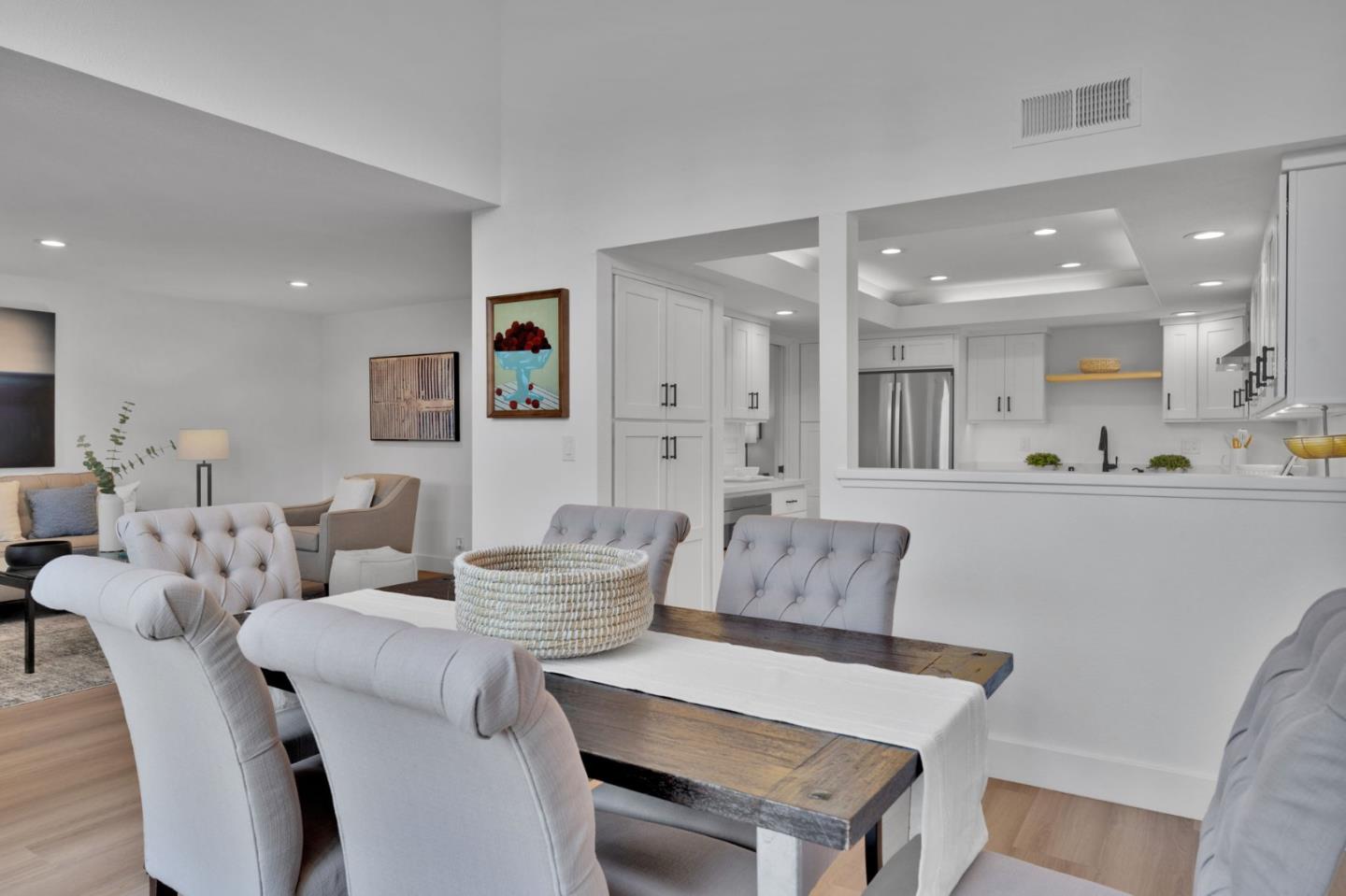 Detail Gallery Image 15 of 83 For 135 Calle Larga, Los Gatos,  CA 95032 - 3 Beds | 3 Baths