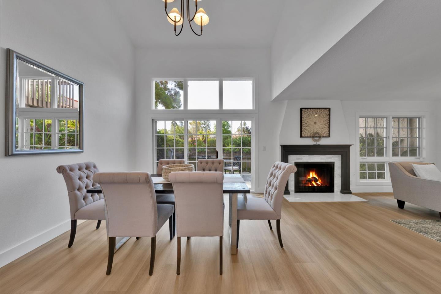 Detail Gallery Image 16 of 83 For 135 Calle Larga, Los Gatos,  CA 95032 - 3 Beds | 3 Baths