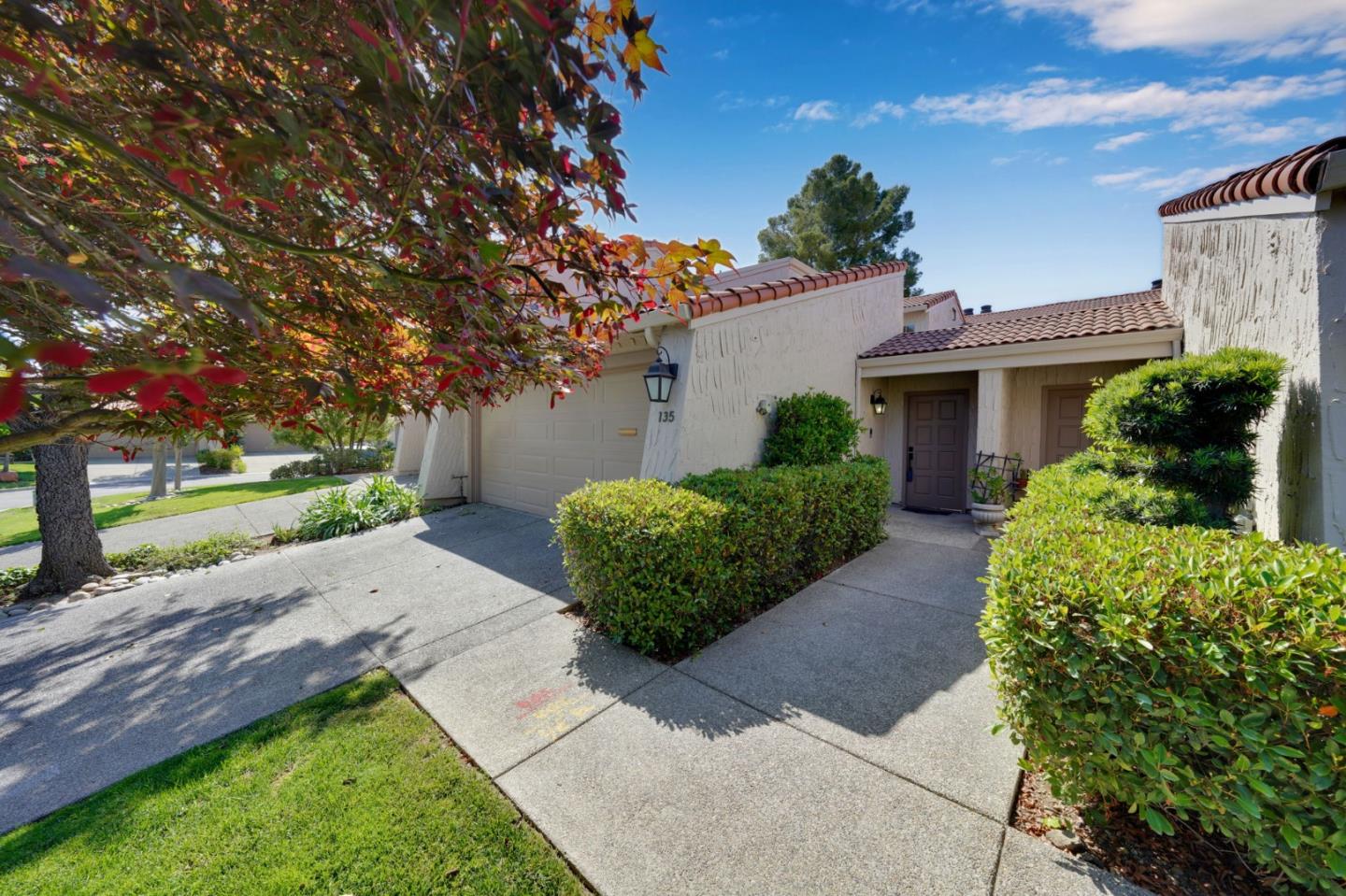 Detail Gallery Image 2 of 83 For 135 Calle Larga, Los Gatos,  CA 95032 - 3 Beds | 3 Baths