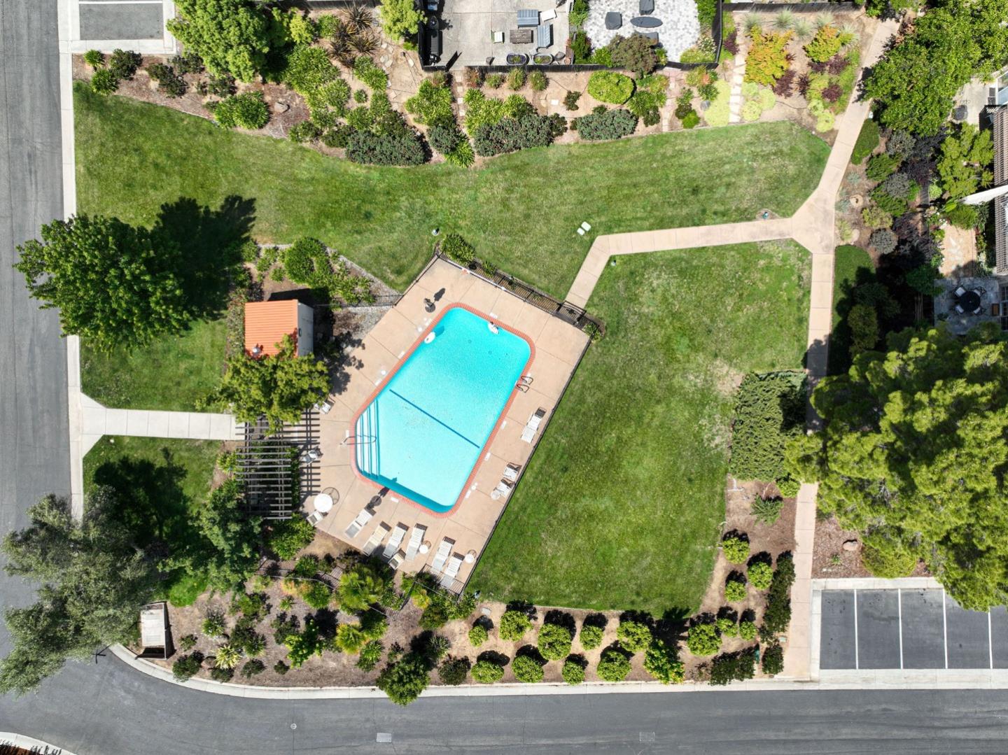 Detail Gallery Image 73 of 83 For 135 Calle Larga, Los Gatos,  CA 95032 - 3 Beds | 3 Baths