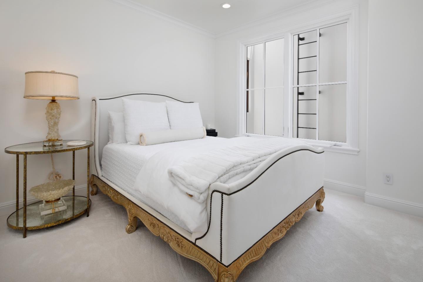 Detail Gallery Image 13 of 17 For 23 Almendral Ave, Atherton,  CA 94027 - 4 Beds | 3/1 Baths